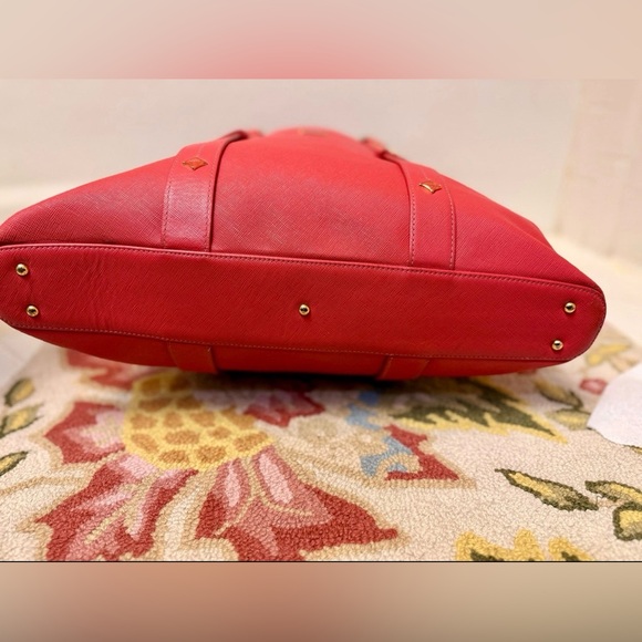 RARE Vintage MCM XL Red Leather Top Handle Bag - Picture 5 of 16